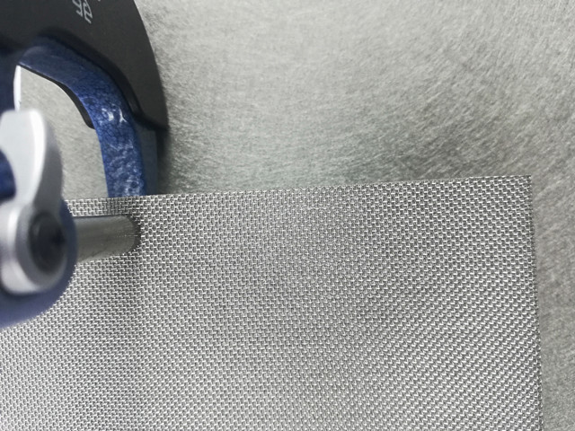 護網(wǎng)型燒結(jié)氈